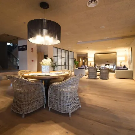 塞维利亚泽尼特酒店 4* 塞维利亚