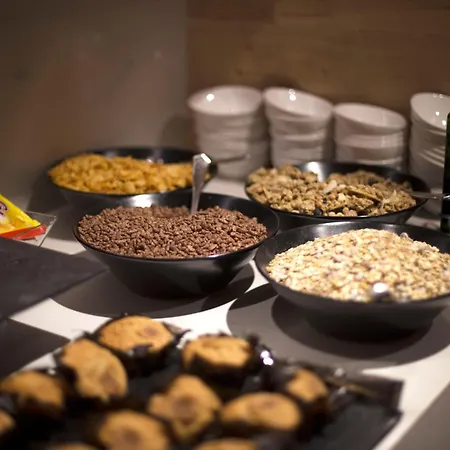 塞维利亚泽尼特酒店